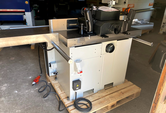 tischfraese-robland-t120.-8_c_01