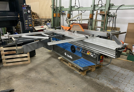 sliding table saw