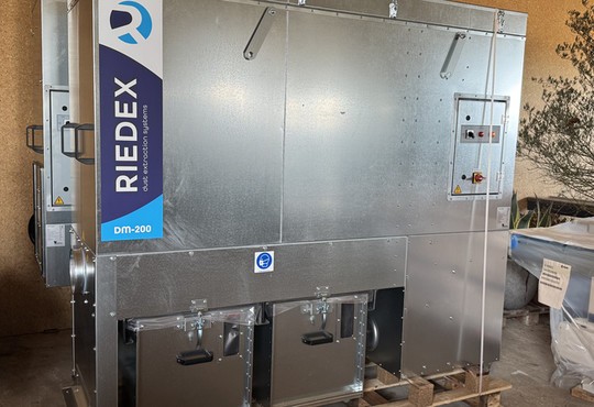dm200m-l-riedex-2-1_c_01