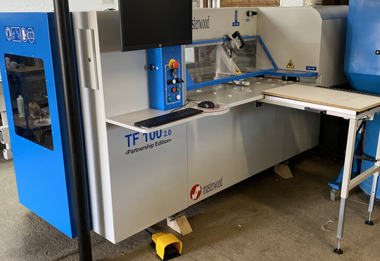 masterwood-cnc-tf100-7_c_01