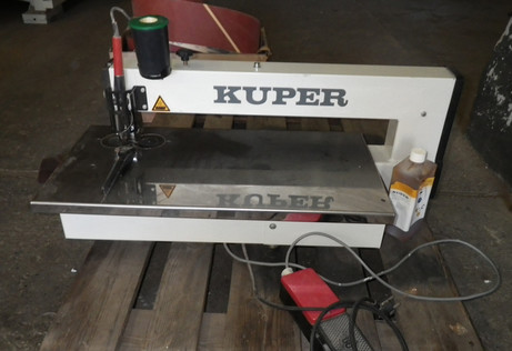 Furnierklebemaschine