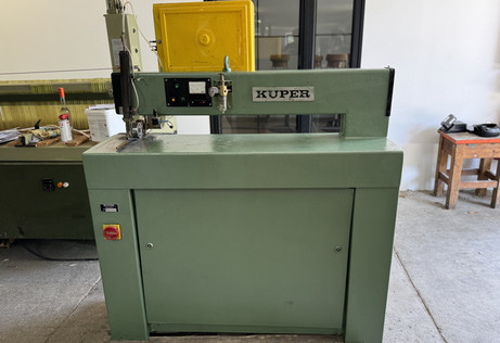 Furnierklebemaschine