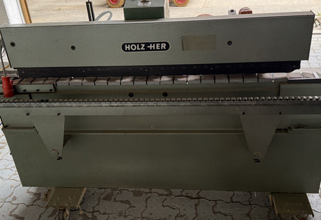 Kantenanleimmaschine