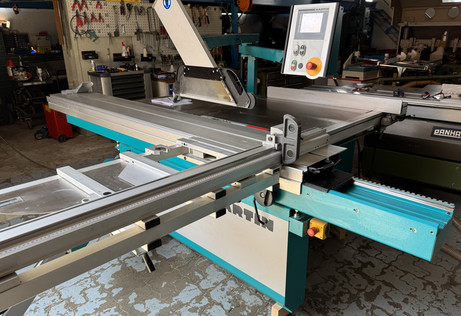 sliding table saw 
