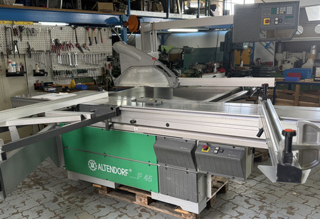 sliding table saw