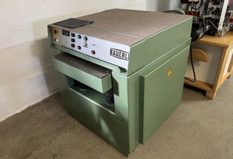 Dickenhobelmaschine