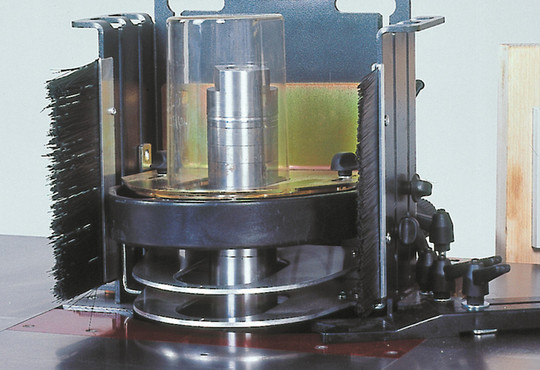 32dd17_15aa6b8e09664891980e7d3ac772bfaamv2_c_01