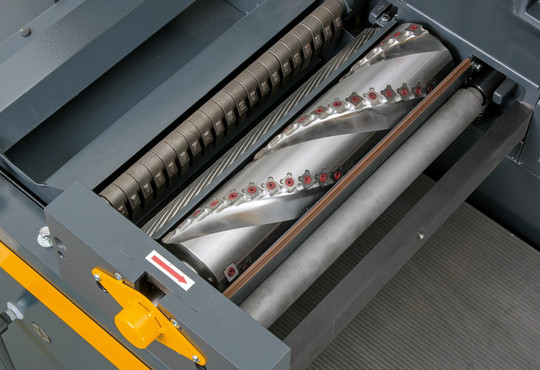 32dd17_a66ea95a01a949488954d6f329282487mv2_c_01