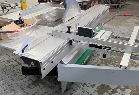 formatkreissaege-altendorf-f45-06-3achs-vario-digit-3_c_01