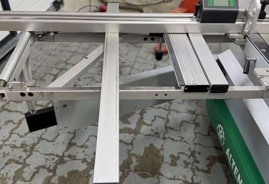 formatkreissaege-altendorf-f45-06-3achs-vario-digit-2_c_01