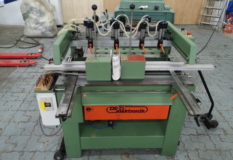 Dübel- und Lochreihenbohrmaschine