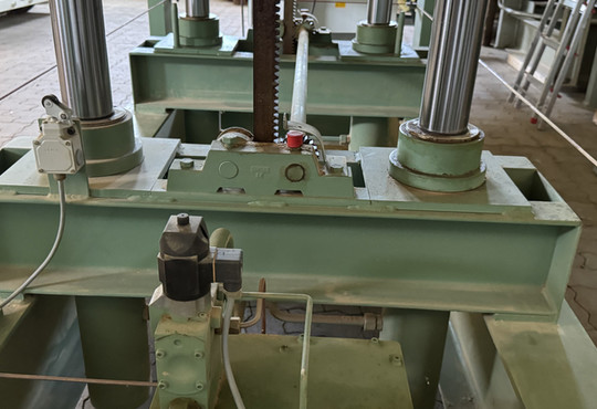 furnierpresse-ott-2211-82-perfeligno-7_c_01