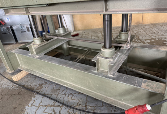 furnierpresse-joos-hp90-25x125-74-3_c_01