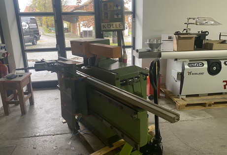 Zapfenschneidmaschine