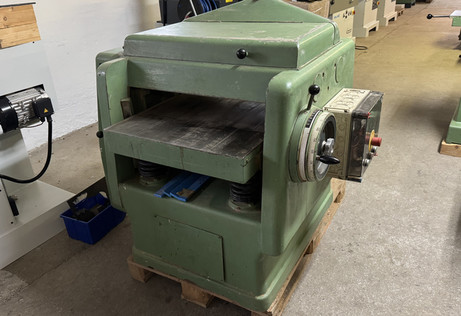 Dickenhobelmaschine