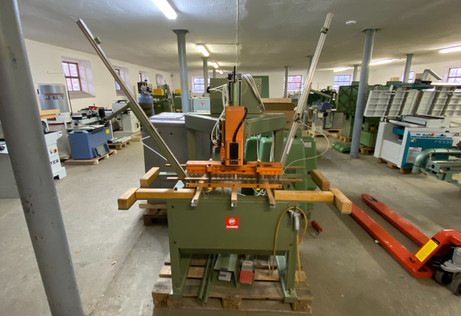 Lochreihenbohrmaschine